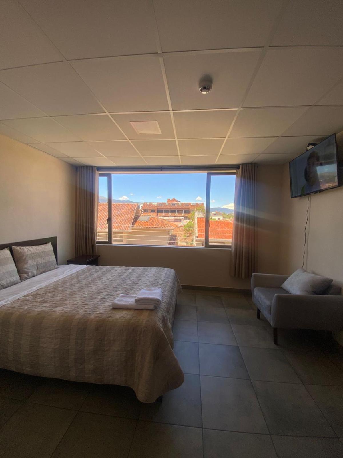 Stelar Hostal Cuenca Buitenkant foto
