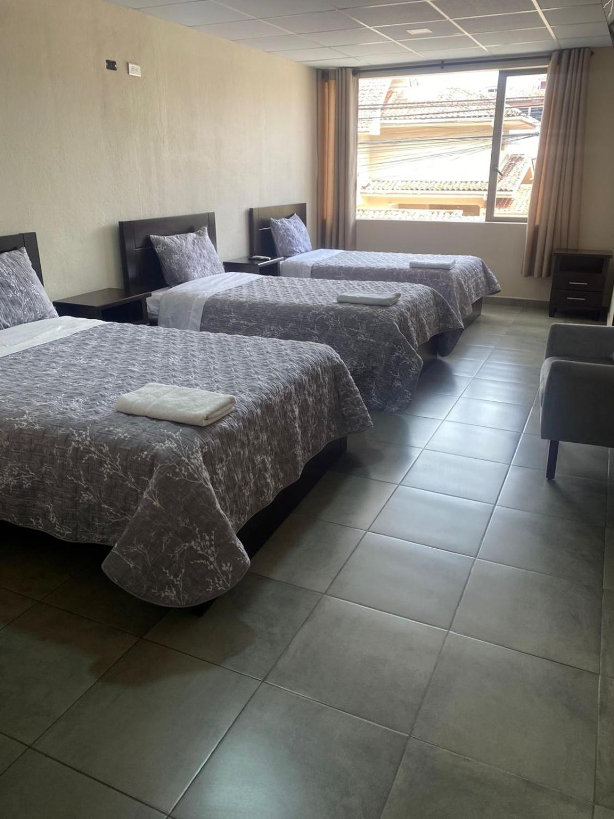 Stelar Hostal Cuenca Buitenkant foto